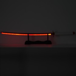 LED-Katana aus Metall von Rengoku Kyojuro in Demon Slayer