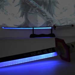 Katana in legno a LED di Giyuu Tomioka in Demon Slayer