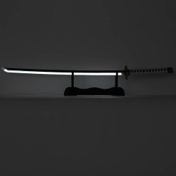 Katana LED en Bois Wado de Roronoa Zoro dans One Piece